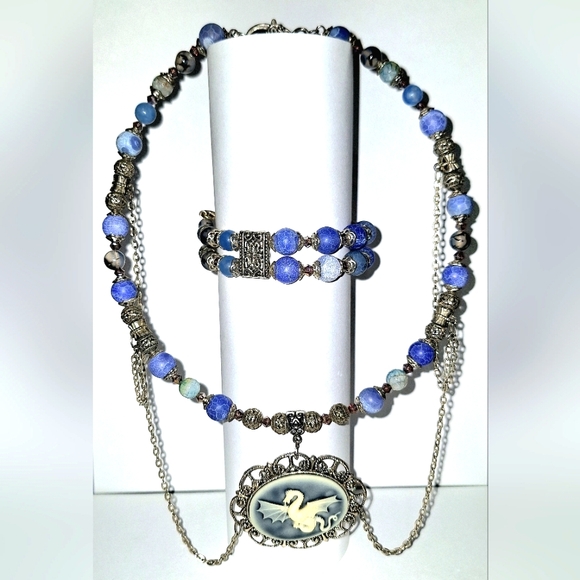 New custom made Matching Necklace and Bracelet Blue Lace Agate Dragon Cameo - Picture 1 of 7